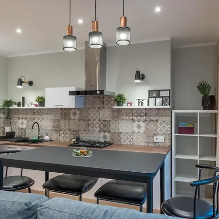 Friends And Family Vacation Ρίγα