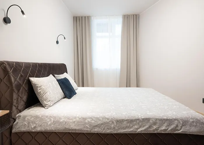 Friends And Family Vacation *